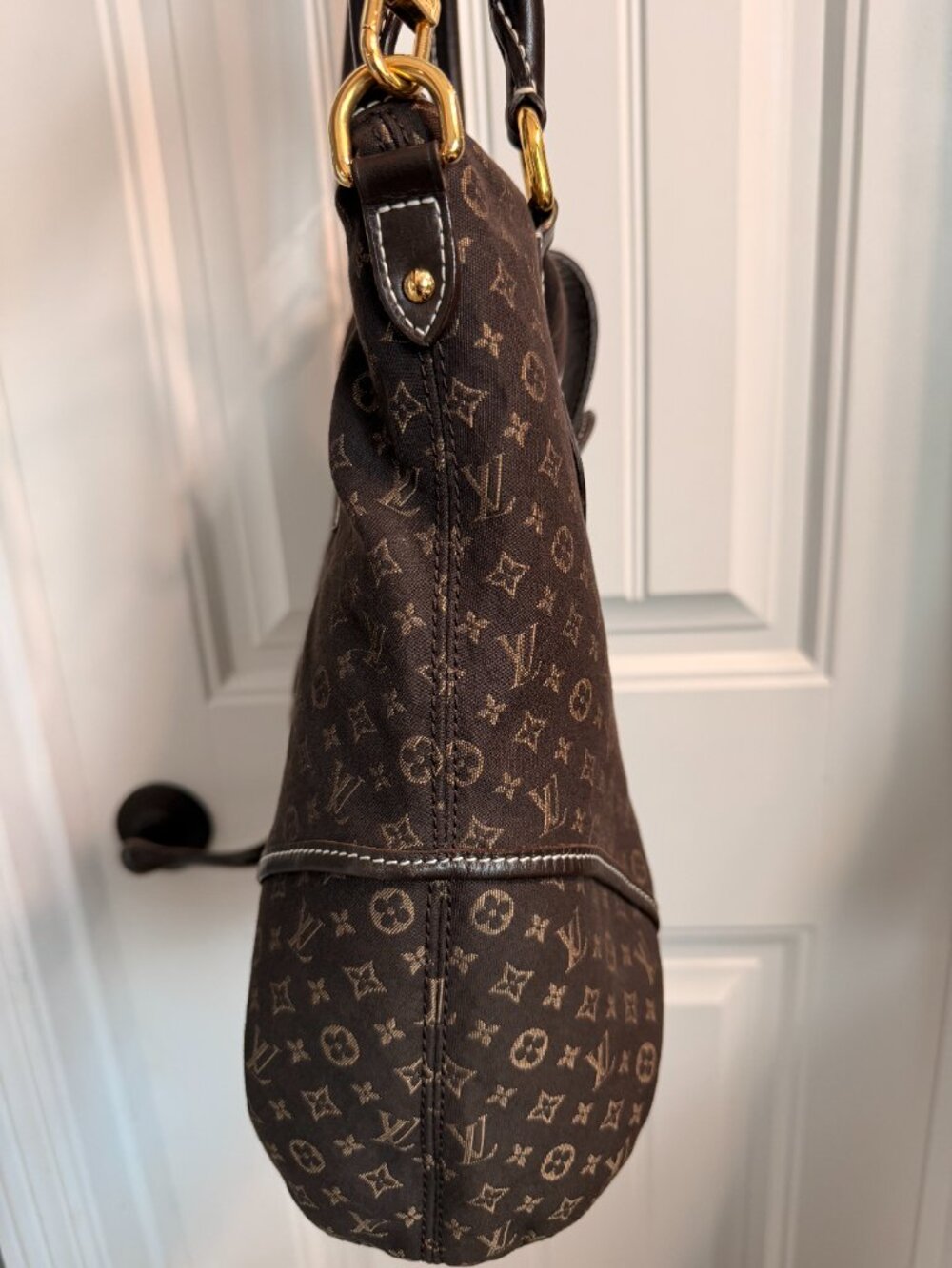 Louis Vuitton Monogram Canvas Shoulder Bag in Dark Brown and Black - Picture 12 of 15